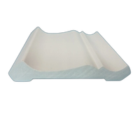 Moulures décoratives en PVC extrudé de qualité supérieure (Pima) avec surface brillante pour la décoration de la maison et du bureau