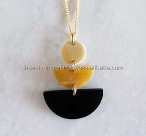 Collar con colgante de cuerno de búfalo de la mejor calidad, joyería de cuerno natural hecha a mano para hombres y mujeres - Product Image 3