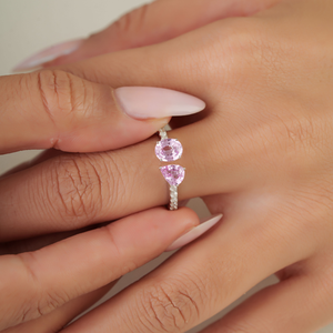 ดีไซน์สวยงามน่าหลงใหล แหวนทองคำขาว 14K ประดับไพลินสีชมพูและเพชร Toi et Moi แบบเปิด  สินค้าขายดี งานจิวเวลรี่สั่งทำพิเศษ - Product Image 2