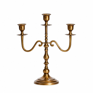 Candélabre en métal à 3 bras, porte-bougie doré, support moderne et minimaliste pour trois bougies coniques, idéal pour centre de table de mariage - Product Image 3