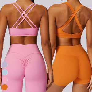 Ensemble de vêtements de sport trois pièces pour femmes, violet clair, soutien-gorge de sport extensible, short et leggings évasés, coupe ajustée, vêtements de fitness - Product Image 5