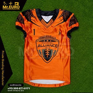 Jersey de Fútbol Americano Personalizado Sublimado en Naranja y Negro para Adultos, Impresión Completa en la Parte Delantera, Uniforme Antibacterial 100% Poliéster, Pantalón Corto - Product Image 3