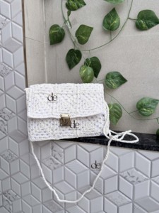 คอลเลกชันใหม่โครเชต์ฤดูร้อนชายหาดฟางกระเป๋าโบฮีเมียนสลิงHandmade Designerผู้หญิงกระเป๋าสะพายสไตล์หญ้าทะเลกระเป๋าสแควร์ - Product Image 3