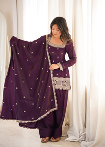 Conjunto de Vestido de Tres Piezas para Mujer, Kurta de Seda Romana, Farshi Salwar, Velo con Lentejuelas y Adorno Brillante, Bordado, Estilo Cultural - Product Image 1