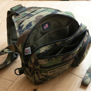Bolso Bandolera Regal Three Llc, Camuflaje, Lona Impermeable, Correa Única, Unisex - Product Image 4