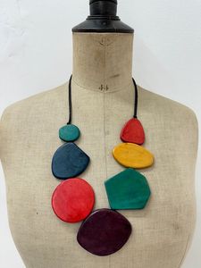 Handmade Resin <b>Necklace</b> for Women, Unique Artistic Pendant <b>Necklace</b> with Colorful Resin Design, Lightweight <b>Statement</b> Fashion - Product Image 4