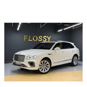 Bentley Bentayga 4.0 V8, Modelo de Julio de 2021, con 45,500 km, Caja de Cambios Automática, Asientos de Cuero, Cámara Trasera, Volante a la Izquierda - Product Image 2