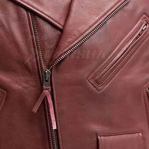 Nouvelle arrivée de gilets en cuir PU pour hommes, noirs, style hip-hop, cool, avec rivets métalliques, vente en gros personnalisée, gilets sans manches en similicuir - Product Image 6