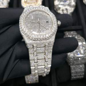 Montre classique pour homme avec cadran Buggute entièrement serti de diamants Moissanite ronds, idéale comme cadeau - Product Image 2