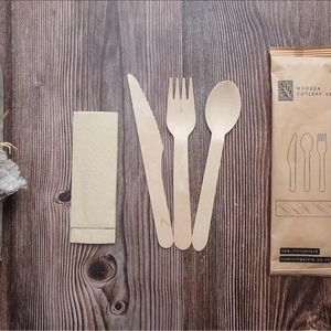 Juego de Cubiertos Desechables de Madera, Cuchillo, Tenedor, Cuchara y Servilleta de 16 cm, Envueltos Individualmente, 16 Unidades - Product Image 1