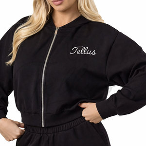 Nuevo Conjunto Deportivo Casual Elegante con Logotipo Personalizado, Transpirable y Ligero, Top Corto, Sudadera con Capucha, Pantalones Deportivos, Conjunto de 2 Piezas para Mujer - Product Image 4