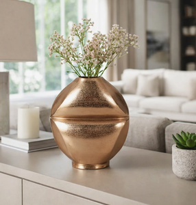 Jarrón de metal creativo, útil para arreglos florales, proporciona un soporte estable y duradero para exhibiciones decorativas de flores. - Product Image 1