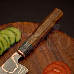 Cuchillo de Chef Artesanal OEM Personalizado de Acero de Damasco y Cobre con Hoja Afilada, para Cortar Carne y BBQ, Mango de Madera, Regalo Ideal - Product Image 4