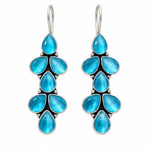 Boucles d'oreilles pendantes en argent oxydé et turquoise |   Boucles d'oreilles tendance faites à la main pour femmes - Product Image 1