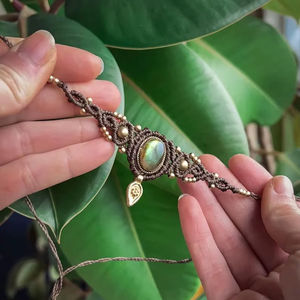 Collier en macramé fait main, perle, pierre précieuse, bohème, réglable, bijoux de guérison - Product Image 1