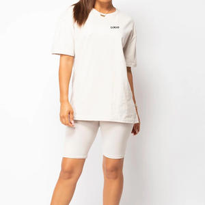 Ensemble T-shirt à manches courtes et short décontracté, idéal pour le quotidien, ensemble OEM 2026, tenue d'été moderne et décontractée pour femme - Product Image 5