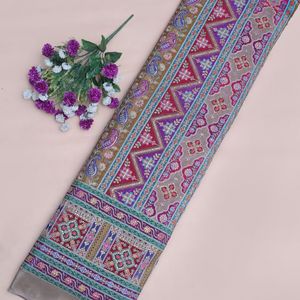 Tissu en crêpe léger brodé floral doré antique de 54 pouces avec bordure Daman pour Kurtis, tuniques, robes Anarkali et ensembles de costumes - Product Image 4