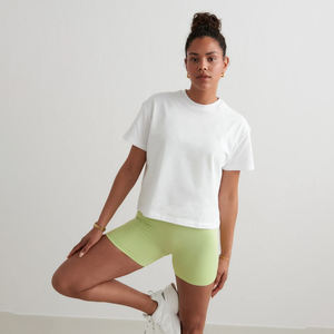 Top Selling Women's <b>Cropped</b> <b>T</b>-<b>shirt</b> Slim <b>Fit</b> Drop Shoulder White Premium Quality Eco-Friendly Anti-pilling Casual V-neck Striped - Product Image 1