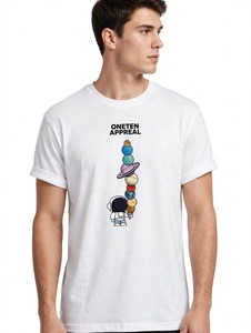 Oneten Apparel Camiseta blanca de manga corta para hombre con estampado de dibujos animados Planet Stack Astronaut y cuello redondo - Product Image 1
