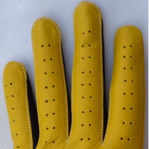 Guante de Golf Keven Impex de Cuero Cabretta Amarillo, Dedos Completos, Mano Izquierda, Transpirable, Compatible con Pantalla Táctil, Cierre de Gancho y Bucle, Unisex - Product Image 2
