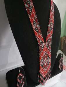 Bloque Rojo y Negro Único | Chunky | Étnico | Tribal | Collar de cuentas | Único | Collar de mujer africana con pendientes, para regalar - Product Image 5