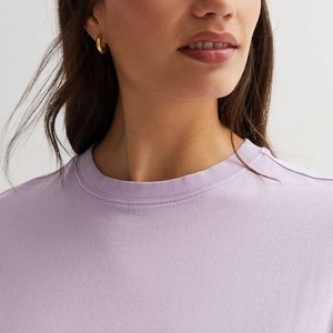 Camiseta de Mujer a Precio Económico, Transpirable, Personalizada, de Venta Caliente, Cómoda, a la Moda, Ropa Deportiva, con el Mejor Estilo - Product Image 3