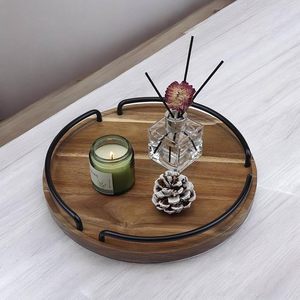 Plateau décoratif rond en bois moderne avec poignées en métal noir, plateau de service pour la décoration de la maison, mariage, Ramadan, Diwali, événements - Product Image 1