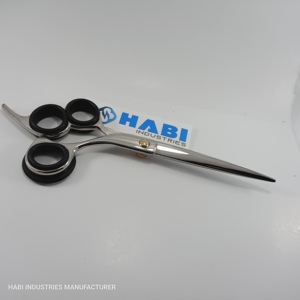 กรรไกรตัดผม Habi Industries รุ่น HI-HCS-1300 แข็งแรงทนทาน ใบมีดคมกริบ ปลั๊กแบบ EU สำหรับช่างมืออาชีพและใช้ในบ้าน - Product Image 4