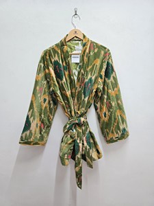 Kimono de Lujo Estilo Boho, Chaqueta de Terciopelo Floral Gris, Bata Corta de Verano, Bata de Otoño, Bata de Novia para Boda con Forro de Terciopelo - Product Image 5