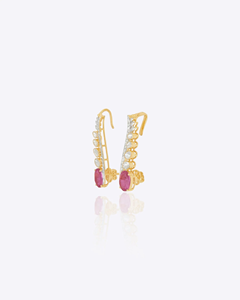 Boucles d'oreilles Flamme Rose avec incrustation de rubis et de diamants taille poire pour femme, idéales pour mariage, soirée et occasions spéciales - Product Image 5