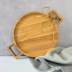 Assiettes de mariage rondes en bois modernes avec design personnalisé gravé, vaisselle jetable écologique - Product Image 6