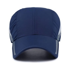 Gorra de Béisbol Unisex de 6 Paneles, Color Sólido, Tela de Malla Transpirable, Gorra Deportiva para Exteriores, Primavera/Verano, Cierre Ajustable, OEM - Product Image 3