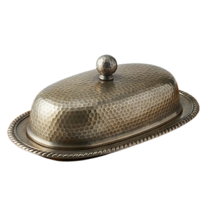 Beurrier ovale en métal martelé avec couvercle, accessoire de cuisine artisanal vintage - Product Image 4