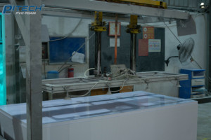 แผ่นโฟมพีวีซีความหนาแน่นสูงทำจากเวียดนามแผ่นไม้เคลือบลายไม้สำหรับเฟอร์นิเจอร์ที่มีอายุการใช้งานยาวนานและแผ่นพลาสติก - Product Image 6