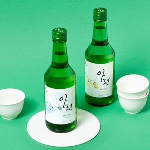 [So1ne Company] ARYEON Soju, bebida coreana con sabor a frutas, licor en botella verde de 360 ml filtrado con carbón de bambú - Product Image 3