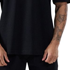 เสื้อยืดโอเวอร์ไซส์สีดำสำหรับผู้ชายแขนสั้นลำลองสตรีทแวร์คอกลมน้ำหนักเบาระบายอากาศได้เสื้อยืดแฟชั่นฤดูร้อน - Product Image 5