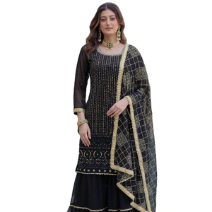 Ensemble Sharara Gharara Kurti traditionnel indien brodé pour l'hiver, en tissu Georgette, design pakistanais, vêtements ethniques sur mesure - Product Image 1