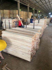 Madera de Caucho de Primera Calidad para Exportación, Madera Aserrada de Tailandia para Fabricación Industrial y Aplicaciones Estructurales - Product Image 4