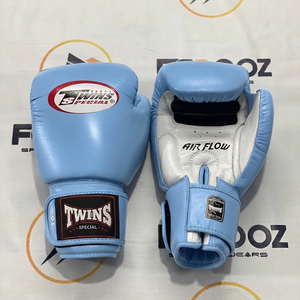 Guantes de Boxeo Profesionales Personalizados Twins, Guantes de Entrenamiento de Cuero con Diseño de Flujo de Aire, Cierre de Gancho y Bucle, Equipo de Artes Marciales para Adultos - Product Image 3