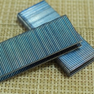 [YOU-ONE Systèmes de fixation] Agrafes Paslode GS14, calibre 14, en acier inoxydable galvanisé, agrafes à couronne moyenne - Product Image 2