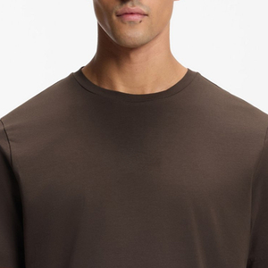 T-shirt urbain pour homme, coupe ample, col rond, matière respirante et ajustable, collection été, design de haute qualité. - Product Image 2