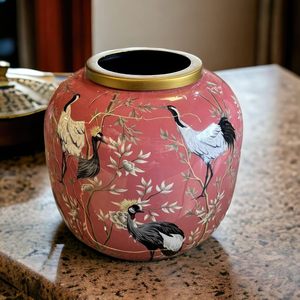 Vase en métal de qualité supérieure, imprimé d'oiseaux, style décoratif, pot durable, résistant à la rouille, disponible à un prix abordable pour la vente - Product Image 5