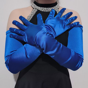 Gants longs en satin extensible brillant de 70 cm, longueur opéra - Product Image 4