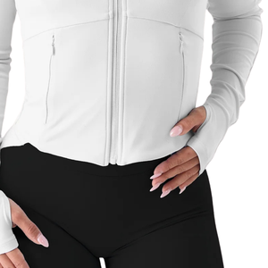 Veste Sculpt à fermeture éclair intégrale pour femme, haut de sport léger avec tissu extensible pour la gym, l'entraînement, le yoga et le quotidien - Product Image 6