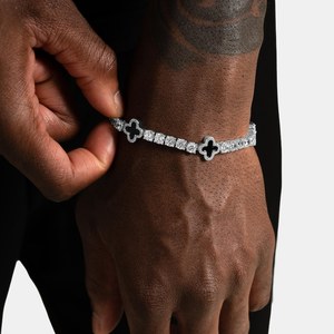 Bracelet personnalisé de luxe Hip Hop en argent 925 plaqué rhodium, serti de moissanite VVS, motif trèfle de tennis - Product Image 3
