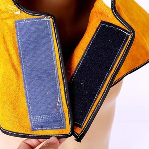 Gorro de soldadura formal de cuero vacuno de alta calidad con capucha protectora para venta en línea - Product Image 2