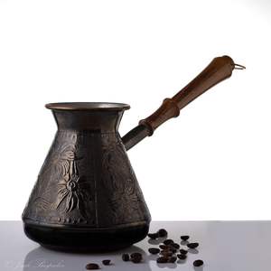 Pot à café turc décoratif fait à la main en métal avec poignée en bois pour la maison, la cuisine, les cafés, les hôtels et les restaurants - Product Image 5