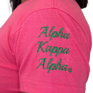 เสื้อยืด AKA Shield Chenille ปักลายตราสัญลักษณ์กรีก ผ้าฝ้ายพรีเมียม เสื้อผ้าลำลองสำหรับชมรม - Product Image 4