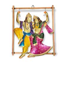 Cadre mural Radha Krishna en fer peint, très demandé, élégant, le meilleur choix pour la décoration murale, article cadeau, Radha Krishna Wall en gros - Product Image 4