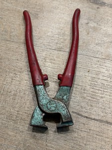 Rust Resistant Farrier Nail <b>Puller</b> Cheapest Rates Customized Laser Printing Efficient Hoof Nail Extraction <b>Tools</b> - Product Image 5